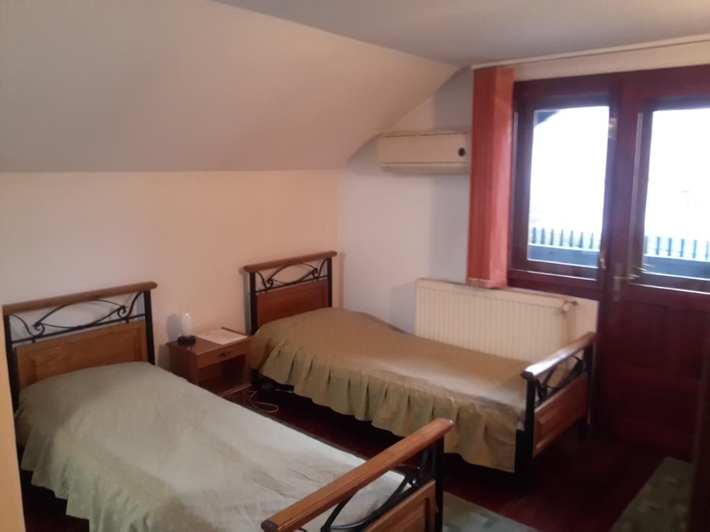 Pensiunea Doina & Jeno Târgu-Mureş Quarto foto